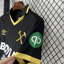 Camisa Pronta Entrega West Ham Edição Black 2025/26 - Umbro Torcedor Masculina - Preta/Dourado