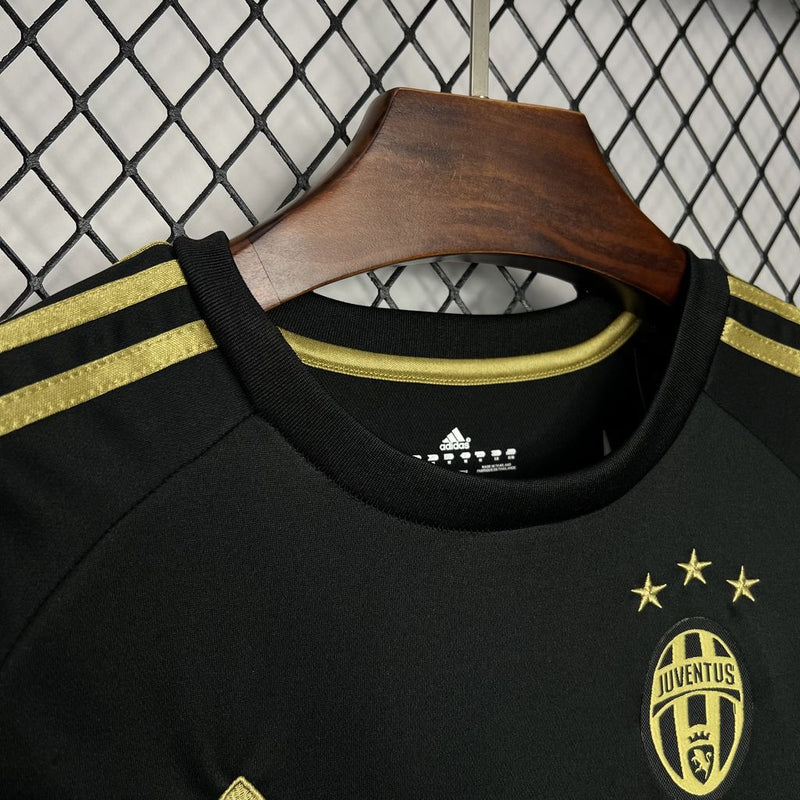 Camisa Juventus lll 15/16 - Versão Retro