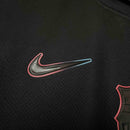 Camisa Pronta Entrega Barcelona Away Edição Travis Scott 2025/26 - Nike Torcedor Masculina - Preta/Azul