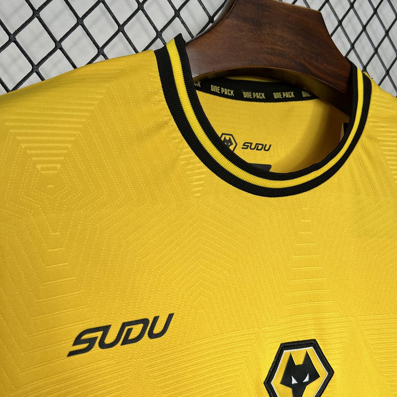 Camisa Wolverhampton Home 24/25 - Versão Torcedor