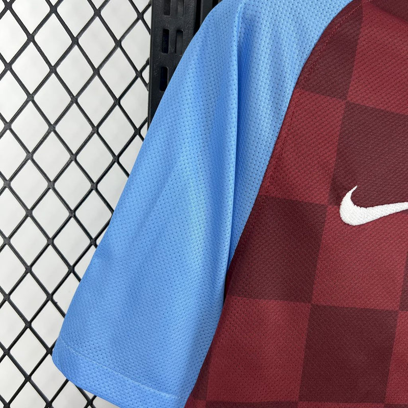 Camisa Aston Villa Home 11/12 - Versão Retro